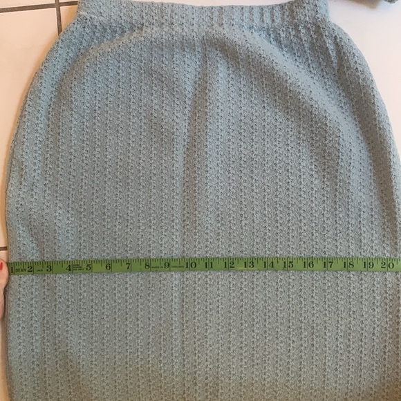 Vintage Adolfo 100% wool suit - Picture 8 of 11